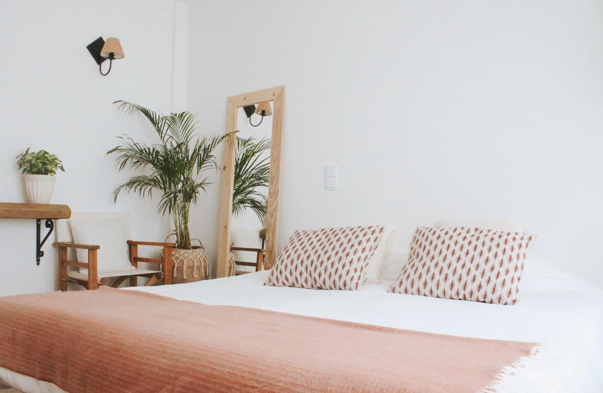 Vila Vale Guest House - Surf & Yoga Charneca  Bagian luar foto