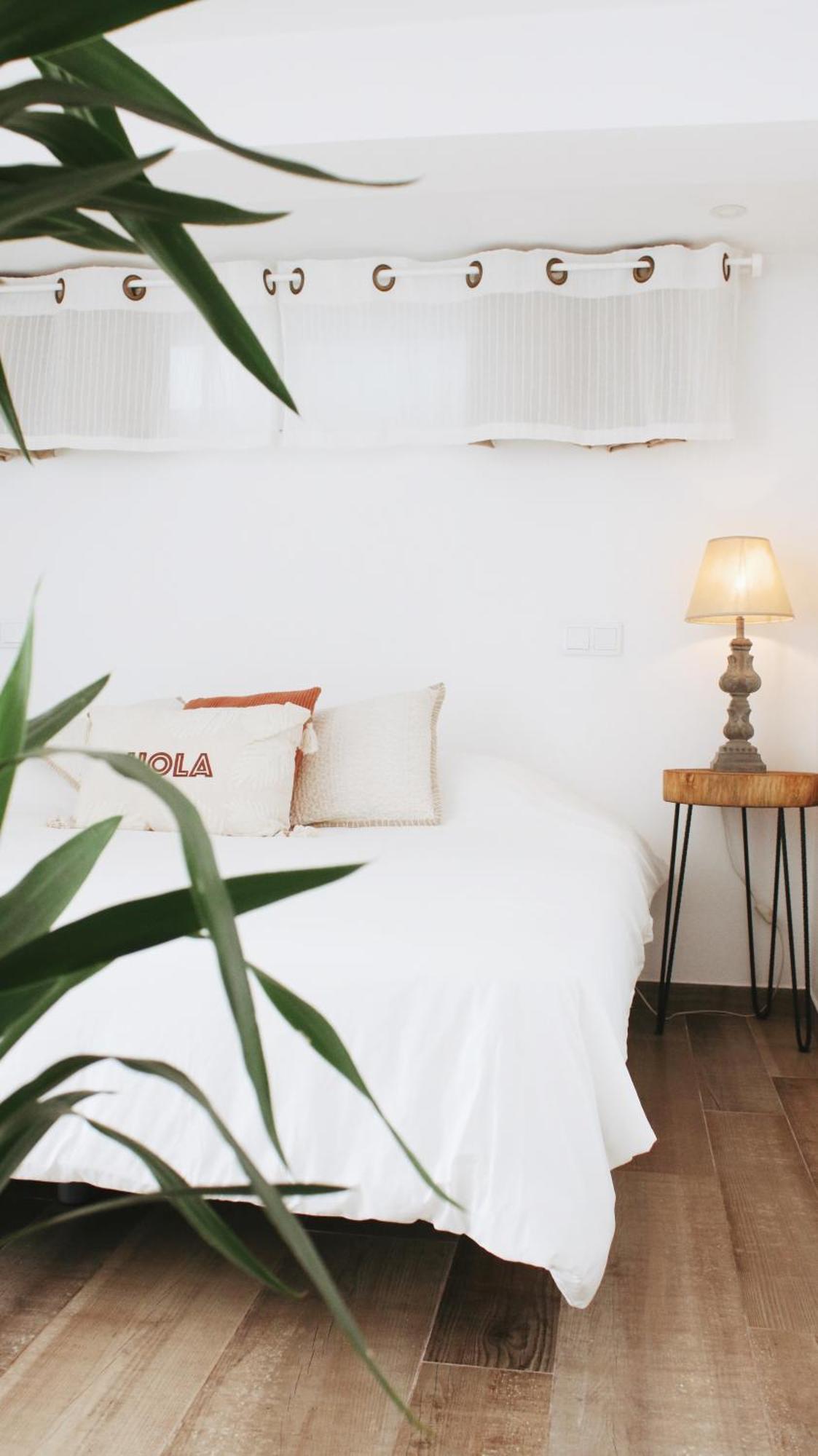 Vila Vale Guest House - Surf & Yoga Charneca  Bagian luar foto